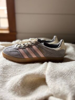 adidas Gazelle Grey Suede Sneakers with Pink Stripes - ✨NWoT✨